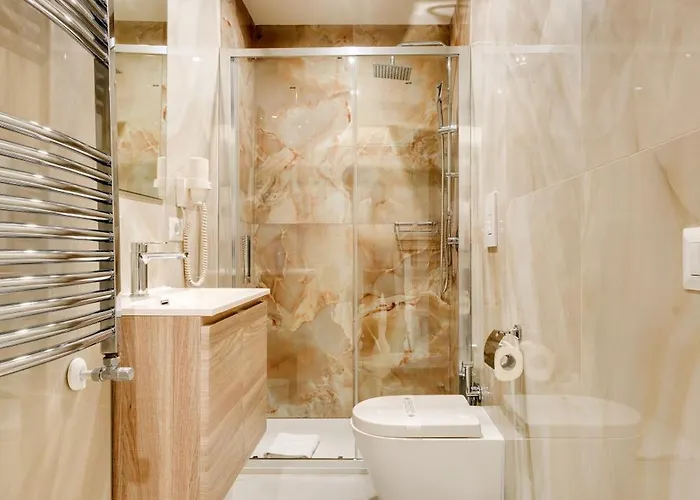 Domus Praeclara Merulana 4* Roma